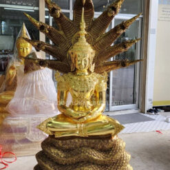 พระปางนาคปรก ทรงเครื่อง ทองเหลือง ปิดทองคำแท้ (ที่องค์พระ) หน้าตัก 30 นิ้ว