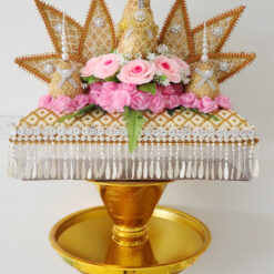 ครอบไตร หงษ์ทอง ทรงเครื่อง
