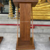 โพเดียมไม้สัก