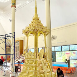 โรงงานบุษบก-โรงงานโต๊ะหมู่บูชา-โรงงานไม้สัก-บุษบก-บุษบกไม้เนื้อแข็ง แกะลาย ปิดทองเค สำหรับพระนั่งเทศน์